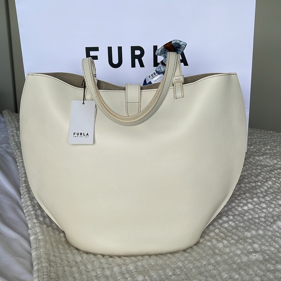 NWT Furla Unica  Earth Limited Edition 👜 in Pure White 🤍 - Picture 5 of 8